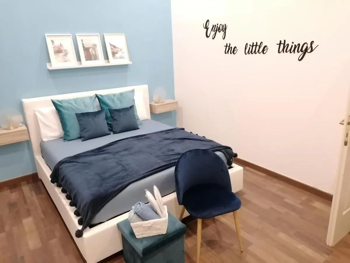 B&B Una Finestra Sul Duomo Naples 0*,  Italy