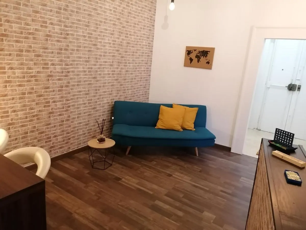 B&B Una Finestra Sul Duomo Naples Italy